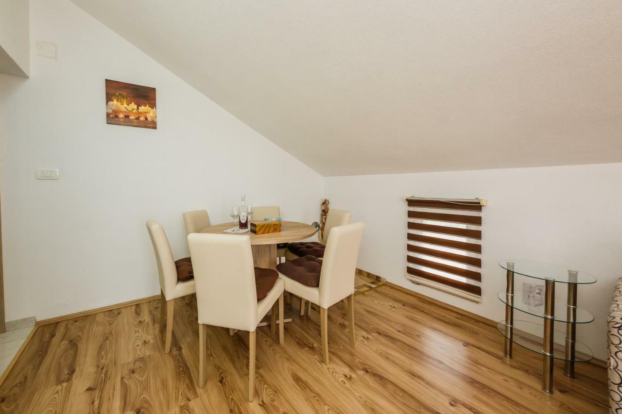 Apartment Borjana Kastel Stari Экстерьер фото